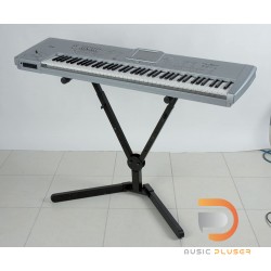 Quik Lok QLY-40 Professional Keyboard Stand - Black